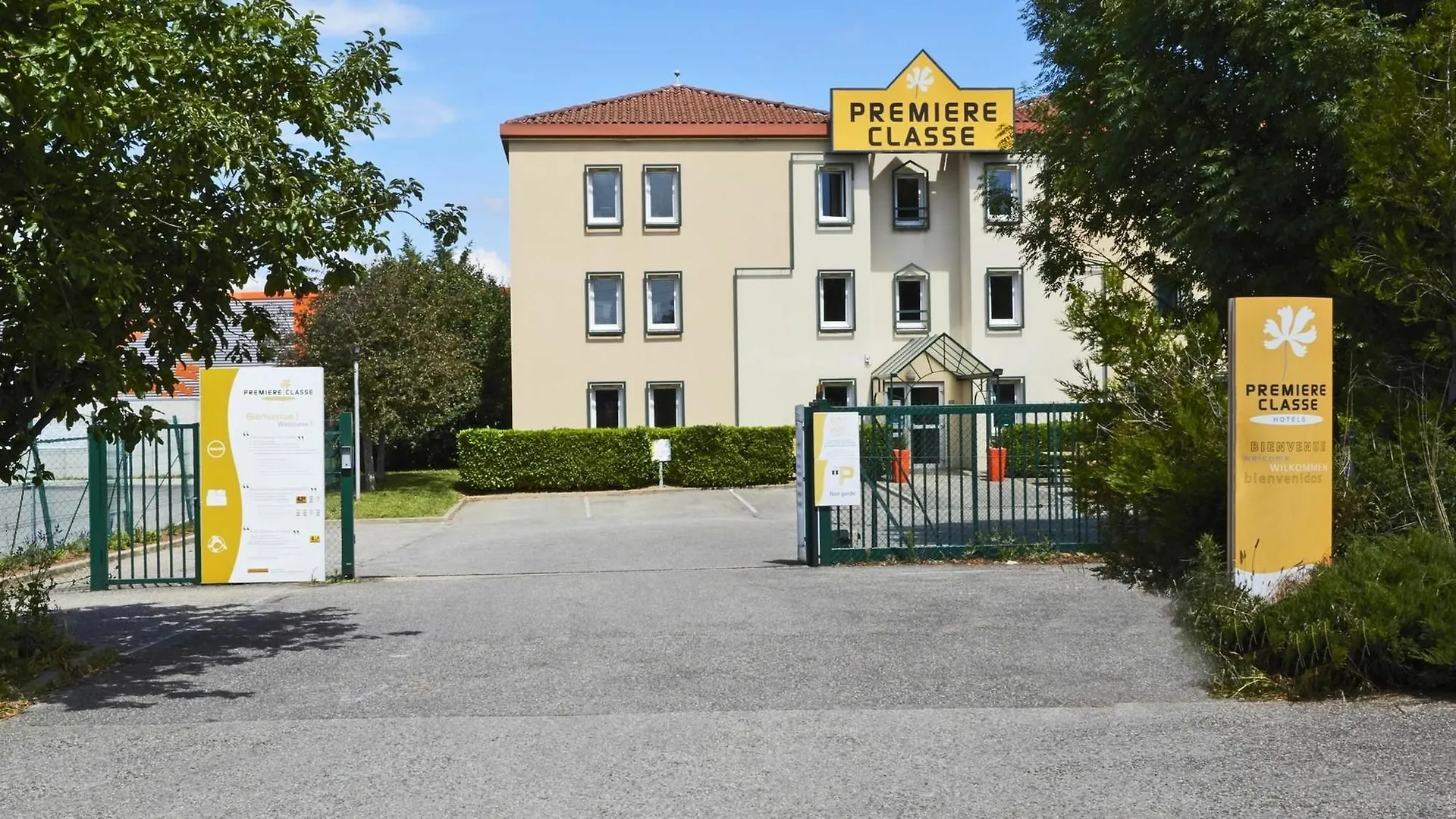 Premiere Classe Lyon Genay - Massieux 5*,  Frankrike